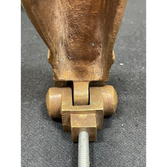 Antique Bronze/Brass Door Knockers BRASS LADY HAND SHAPED DOOR KNOCKER - Picture 9 of 10